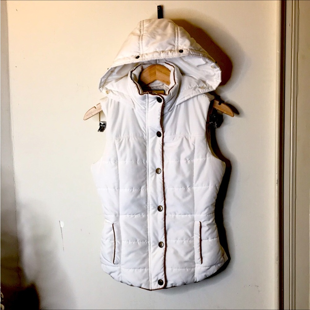 Prince and fox 🦊 white puffer vest